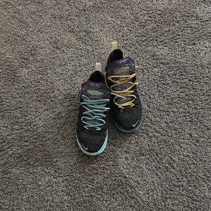 Trendy Black and Blue Women's Sneakers